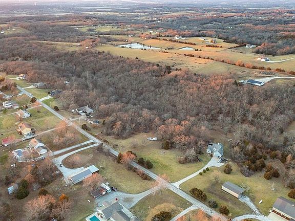 5th image of 38502 E Parrent Rd