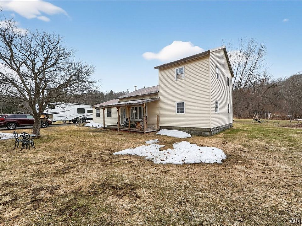 1st image of 8592 Parker Hollow Rd
