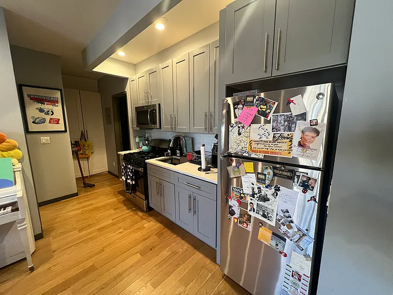 1738 Harman St #2F — Photo 2