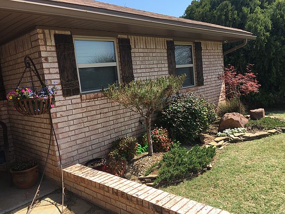 5th image of 1837 NW Crosby Park Cir