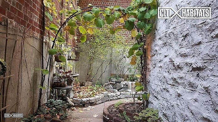 2nd image of 461 W 44th St #22