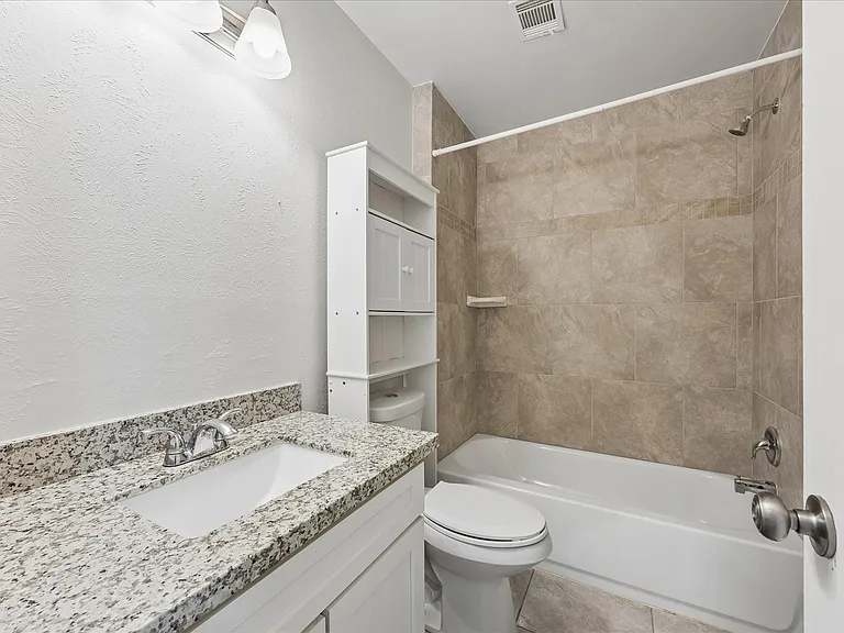 5850 Southminster Dr — Photo 10