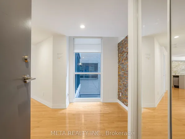 25 Carlton St #328, Toronto, ON M5B 1L4