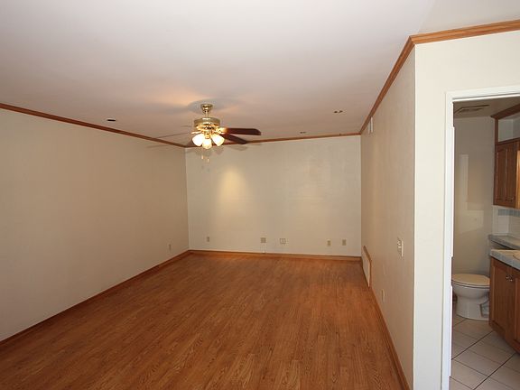 Really big living roon