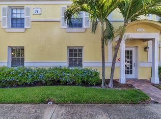 5116 Beach Dr SE APT F, Saint Petersburg, FL 33705