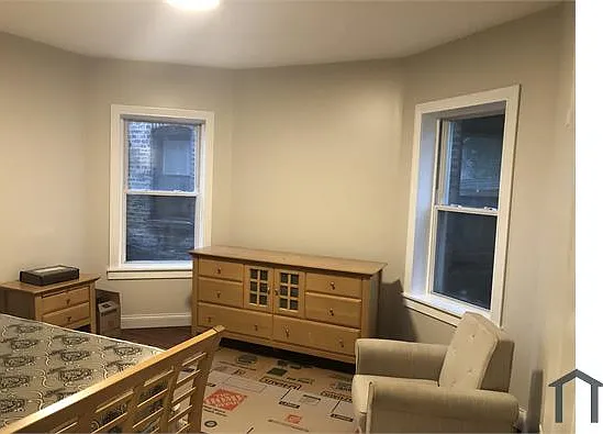 7644 S Cornell Ave — Photo 14