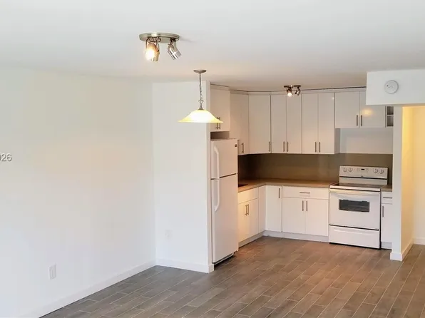 15205 6th Ave APT D204, Miami, FL 33162