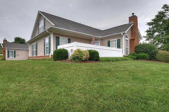 3rd image of 173 Avonlea Pl