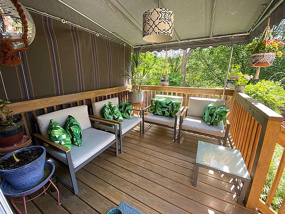 Rear covered deck.