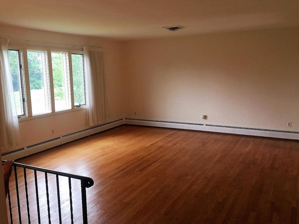 6701 Landis Mill Rd, Center Valley, PA 18034 Zillow