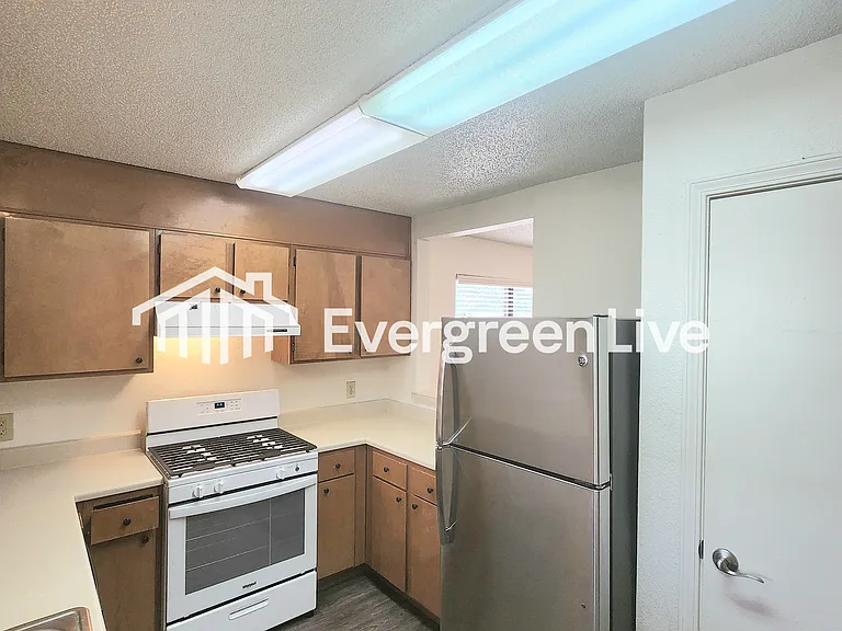 2116 San Miguel Ct — Photo 8