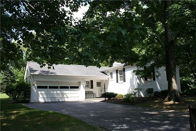 1st image of 5781 Crestview Ln