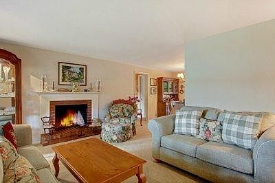 3rd image of 10502 NE 26th St