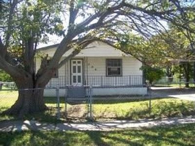 2nd image of 1208 Anna Lee Dr