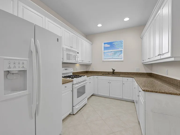 3171 Cottonwood Bnd #1105 — Photo 37