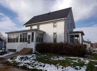 901 3rd Ave, Sterling, IL 61081