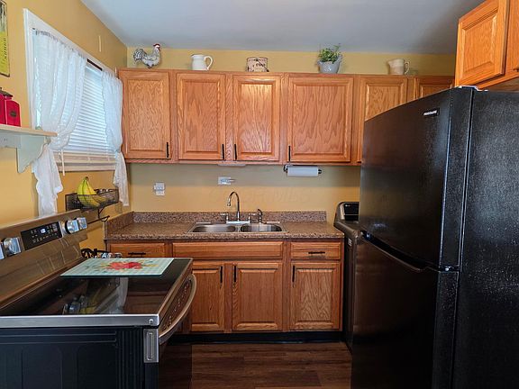 5th image of 498 Murray Ave