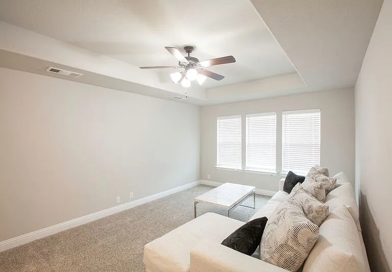 1501 Laurence Ln — Photo 22