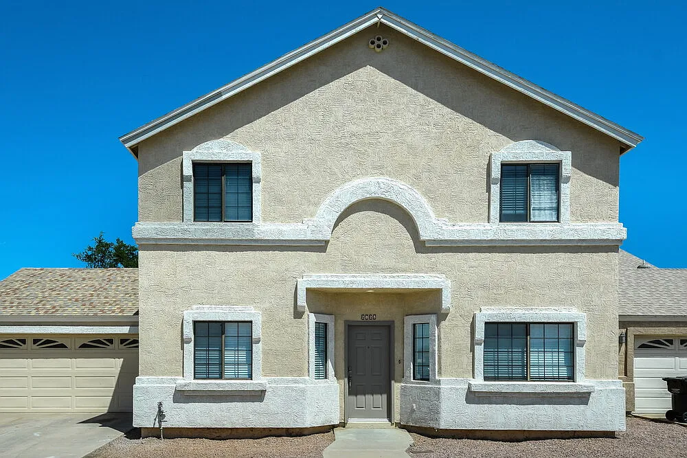 3 bed, 2.5 bath, 1878 sqft, $2,340 — Photo 1