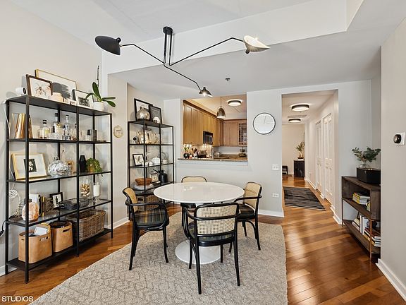 5th image of 515 N Harlem Ave APT 102