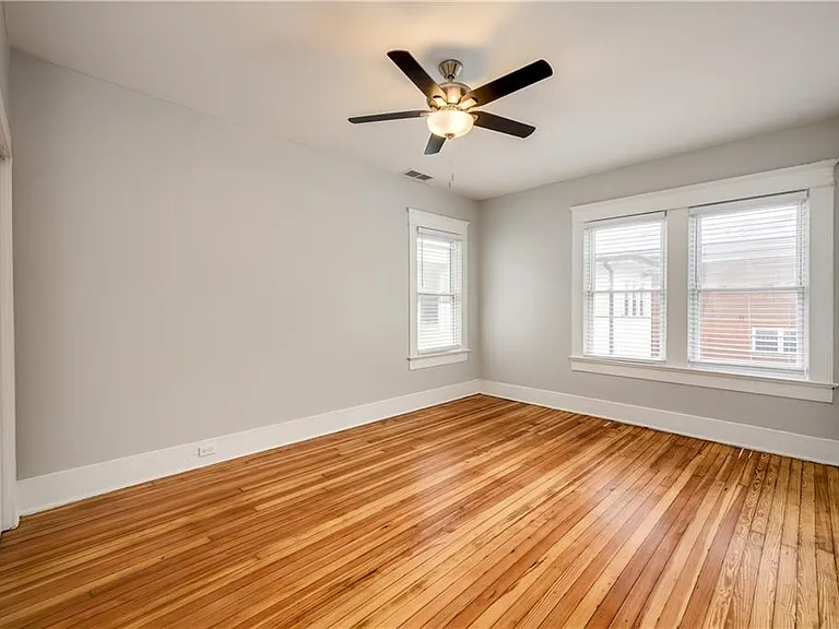 600 Parkway Dr NE #10 — Photo 9