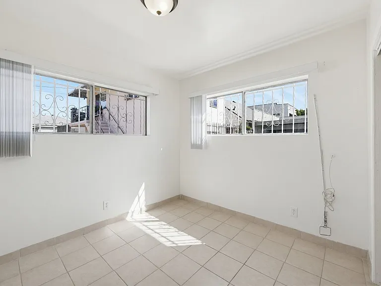 1224 S Normandie Ave #2 — Photo 5