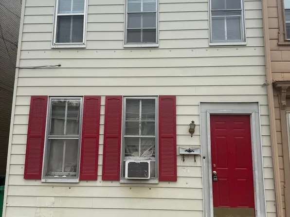 621 N Pitt St, 621 N Pitt Street # Fl 2nd, Carlisle, PA 17013