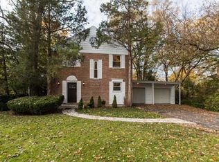 536 Happ Rd, Northfield, IL 60093