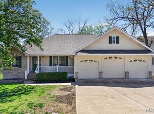 10524 Village Ln #2524, Foristell, MO 63348