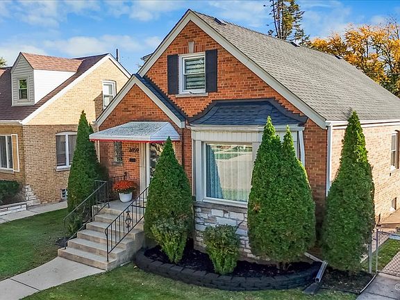 2nd image of 6959 W Summerdale Ave