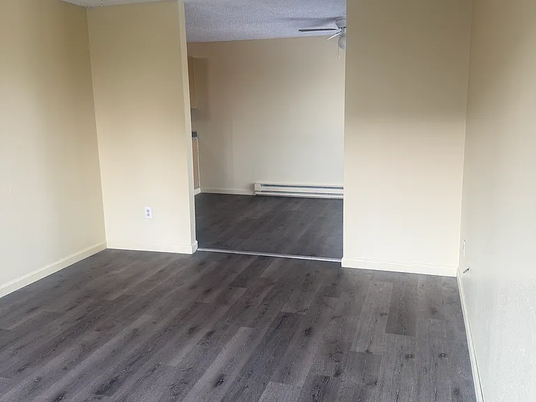 6621 S Monroe St — Photo 13