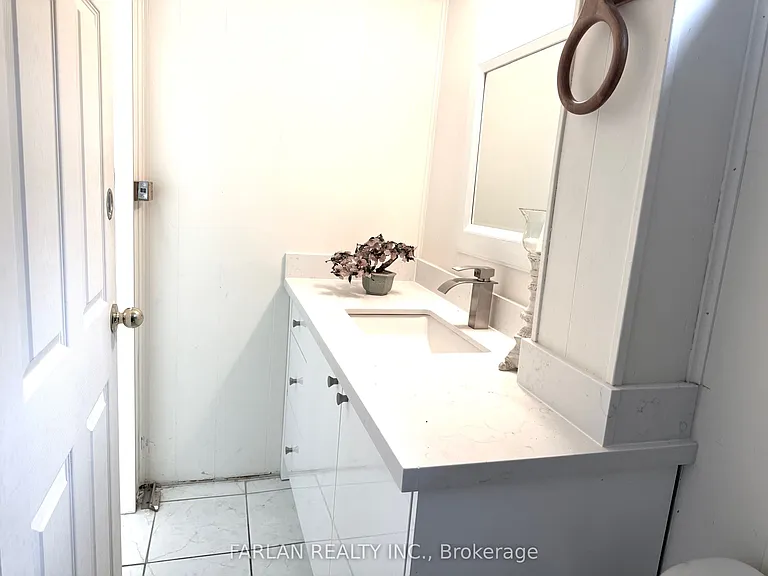 255 Sussex Ave #BASEMENT — Photo 22