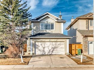 12774 E Coventry Hills Way NE, Calgary, AB T3K 5E2