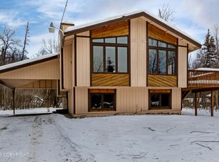 831 N Tina Ln, Palmer, AK 99645