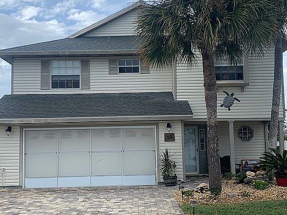 3rd image of 19 Bedford Dr