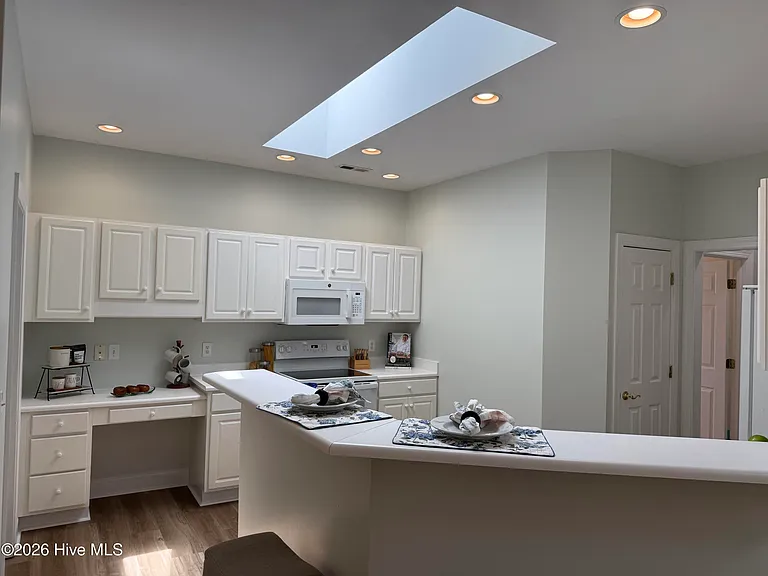 7820 Sanderling Pl — Photo 14