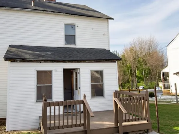 14 Leith St, Uniontown, PA 15401