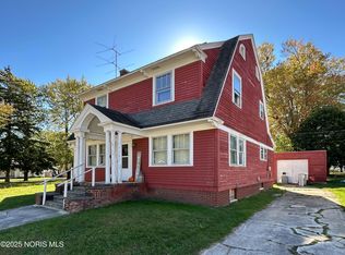 211 Summit St, Fostoria, OH 44830