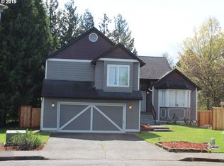 15721 SE Meadow Park Cir, Vancouver, WA 98683