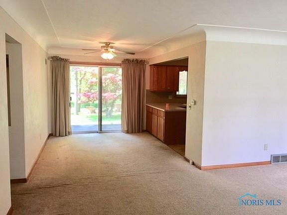 5th image of 2032 SW Elm Dr