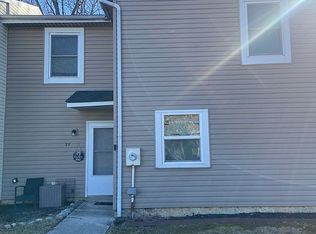 28 Edinshire Rd, Sicklerville, NJ 08081