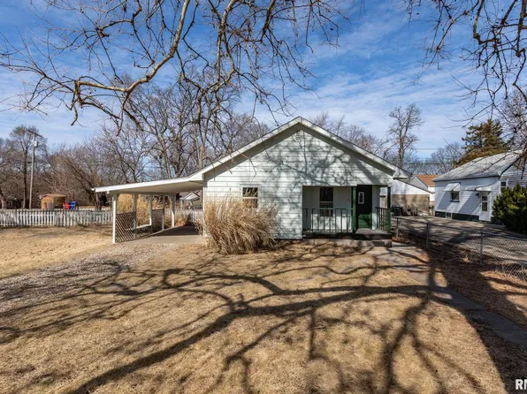 515 E Marietta Ave, Peoria Heights, IL 61616