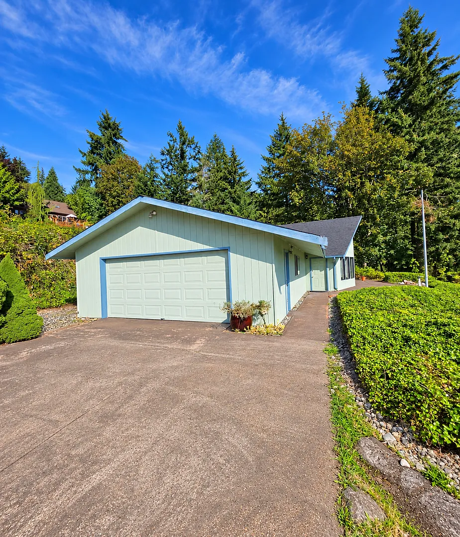 3 Bed, 2.5 Bath Water View Home For Rent Near Port Ludlow! — Photo 1