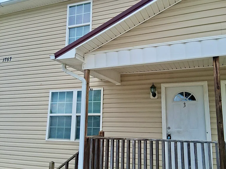 1757 Broadway St #3 — Photo 13