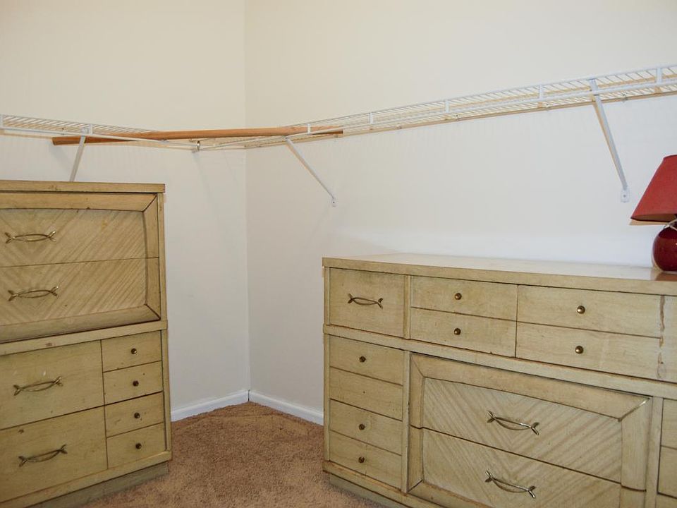 Master Bedroom / Closet