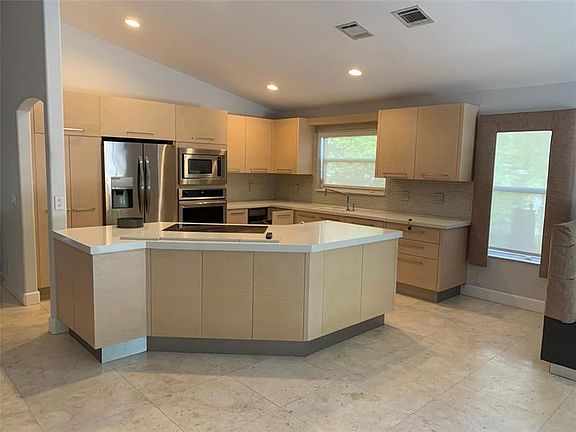 2nd image of 3520 SW 51st St