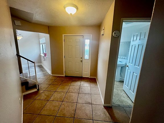 3rd image of 2708 Teton Ln
