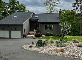 465 New Rd, Avon, CT 06001