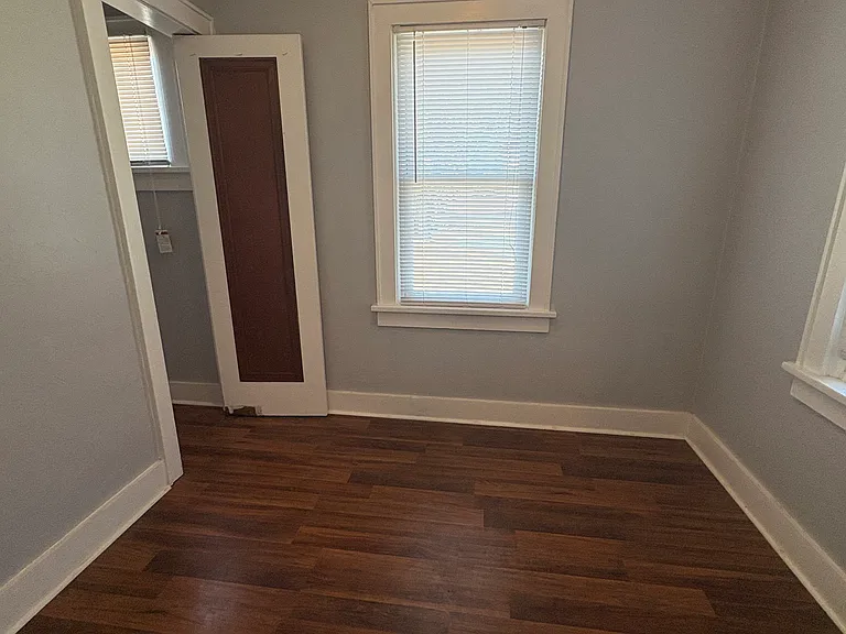 1912 N McKinley Ave — Photo 8