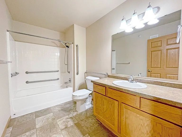 Northern Plains Apartments — Photo 10